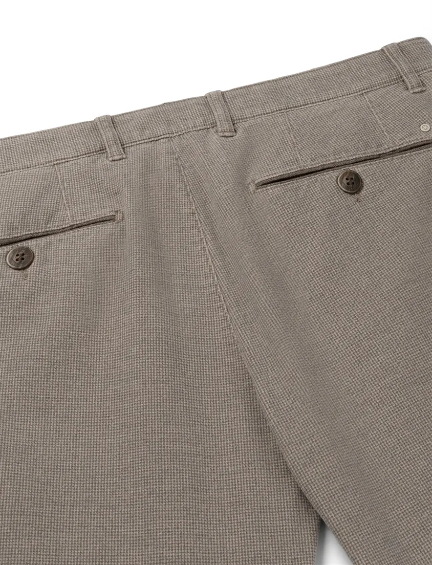 COM4 Pantalon chino grijs