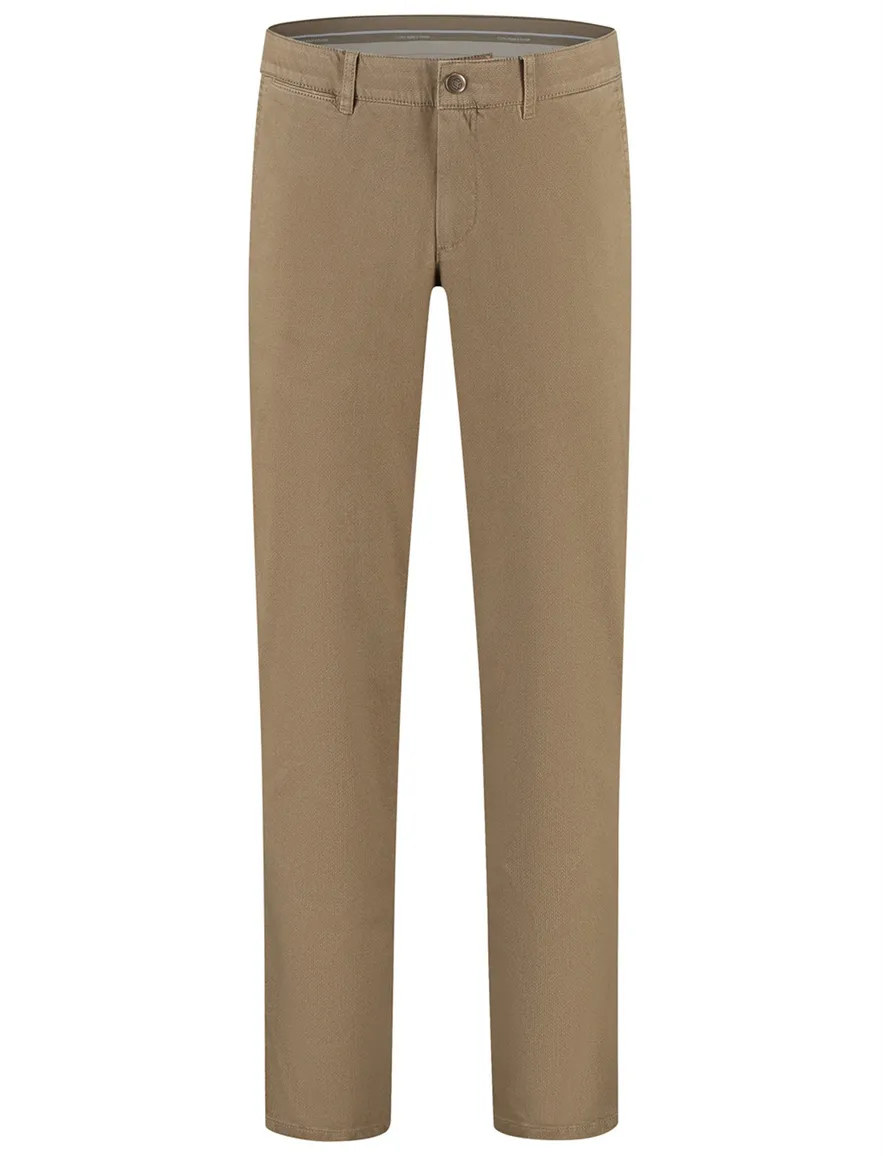 COM4 Pantalon chino camel