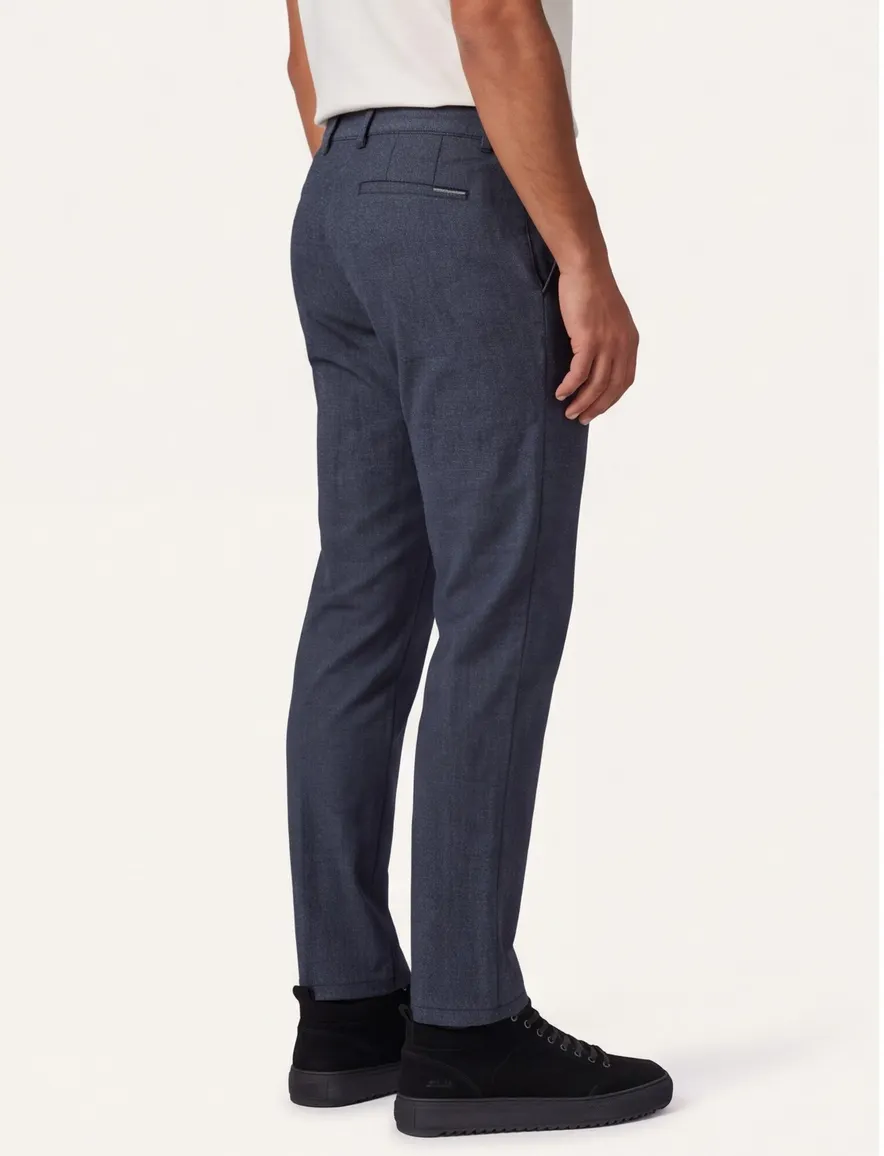 COM4 modern chino grijs geprint