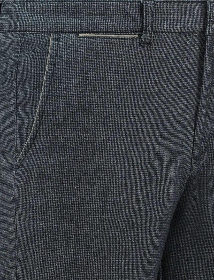 COM4 modern chino grijs geprint