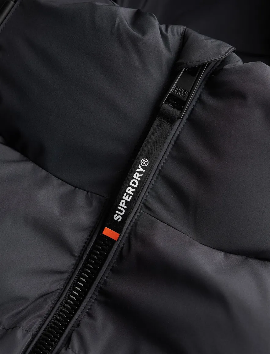 Superdry winterjas zwart Sports Puffer capuchon
