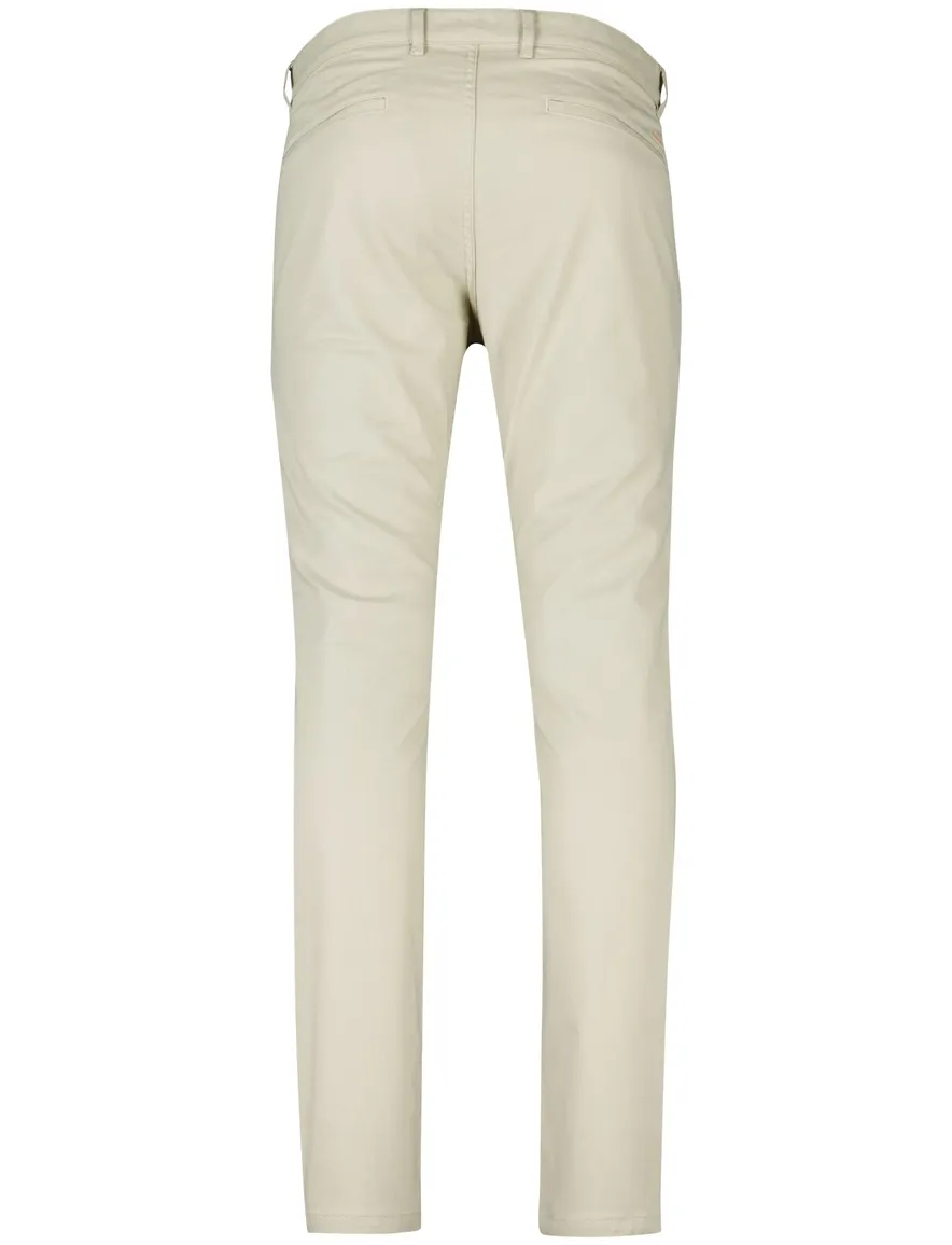 BOSS Orange Chino slim creme
