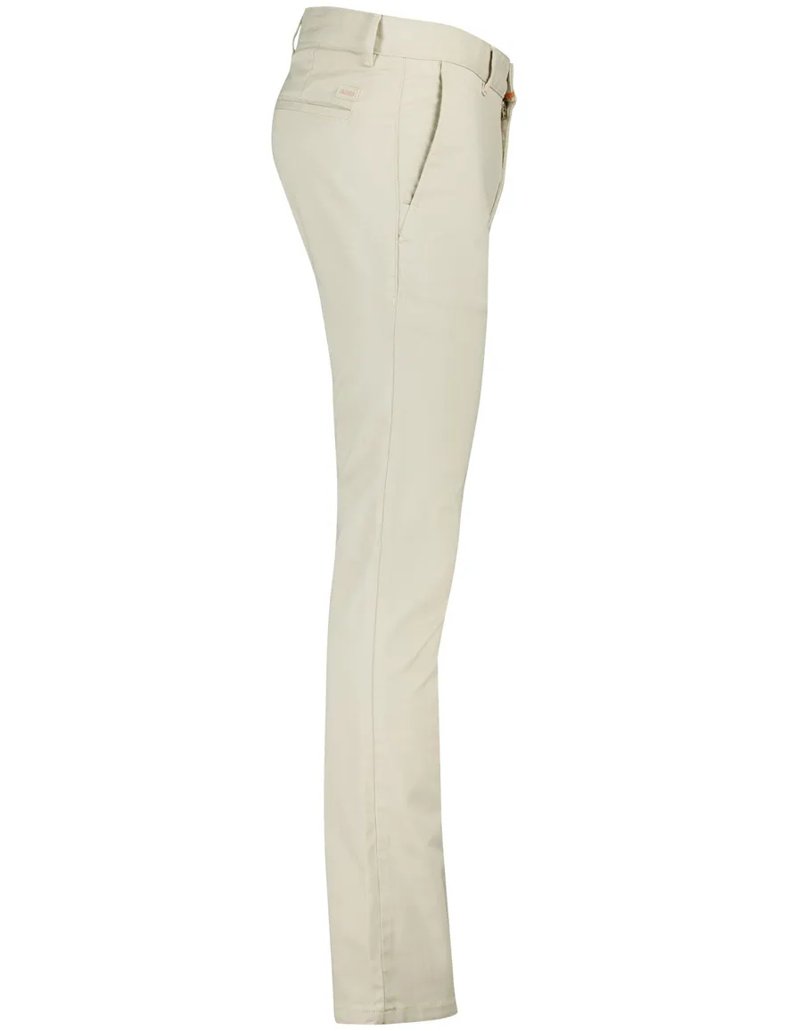 BOSS Orange Chino slim creme