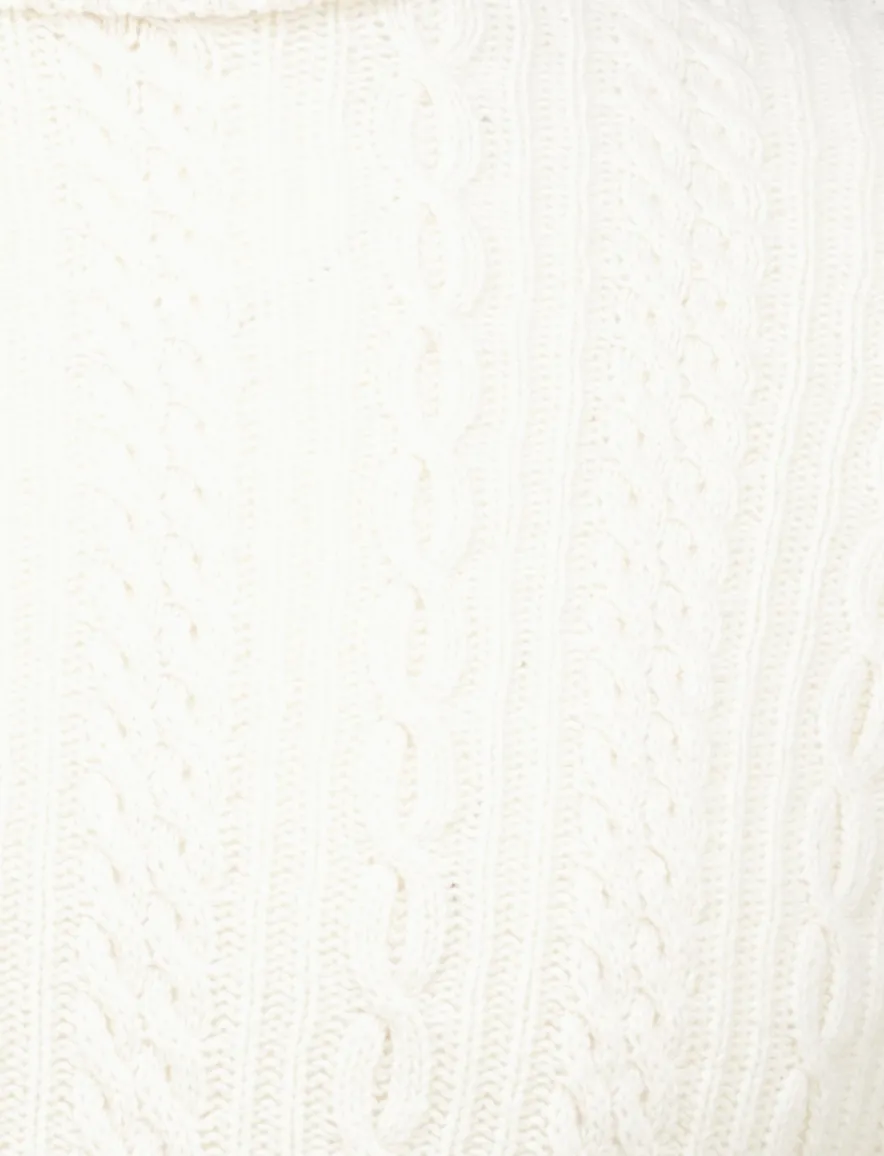Cavallaro Mergio coltrui creme gebreid