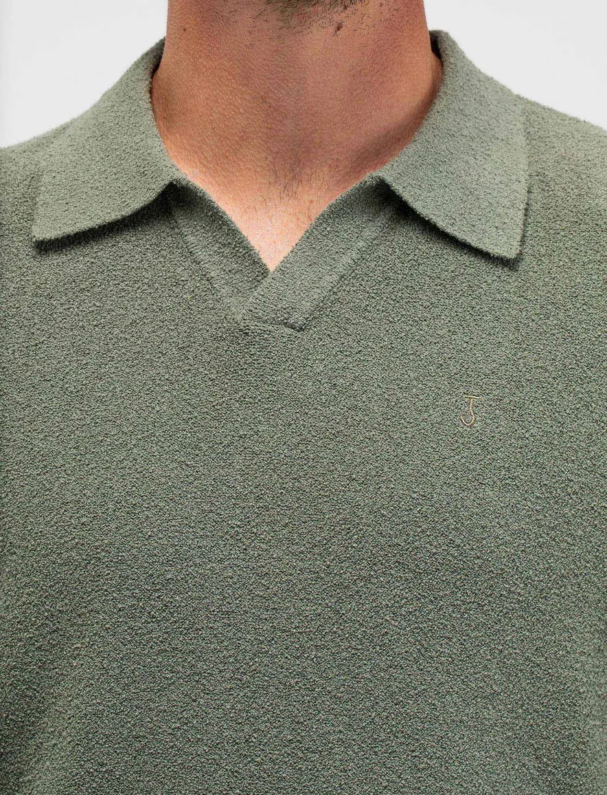 Butcher of Blue v-hals polo teddystof groen