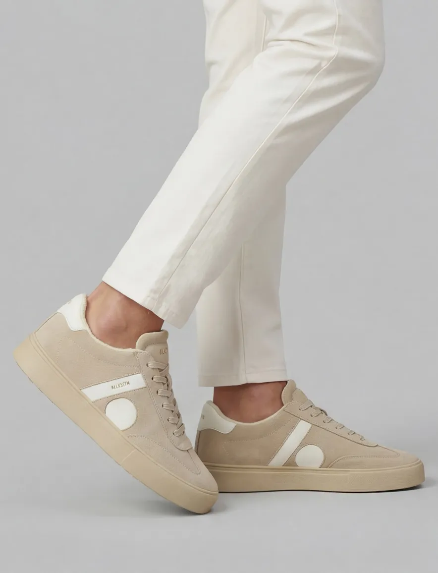 Blackstone sneakers beige suede laag