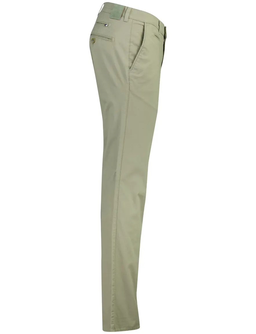 Groene chino Brax Fabio zonder omslag