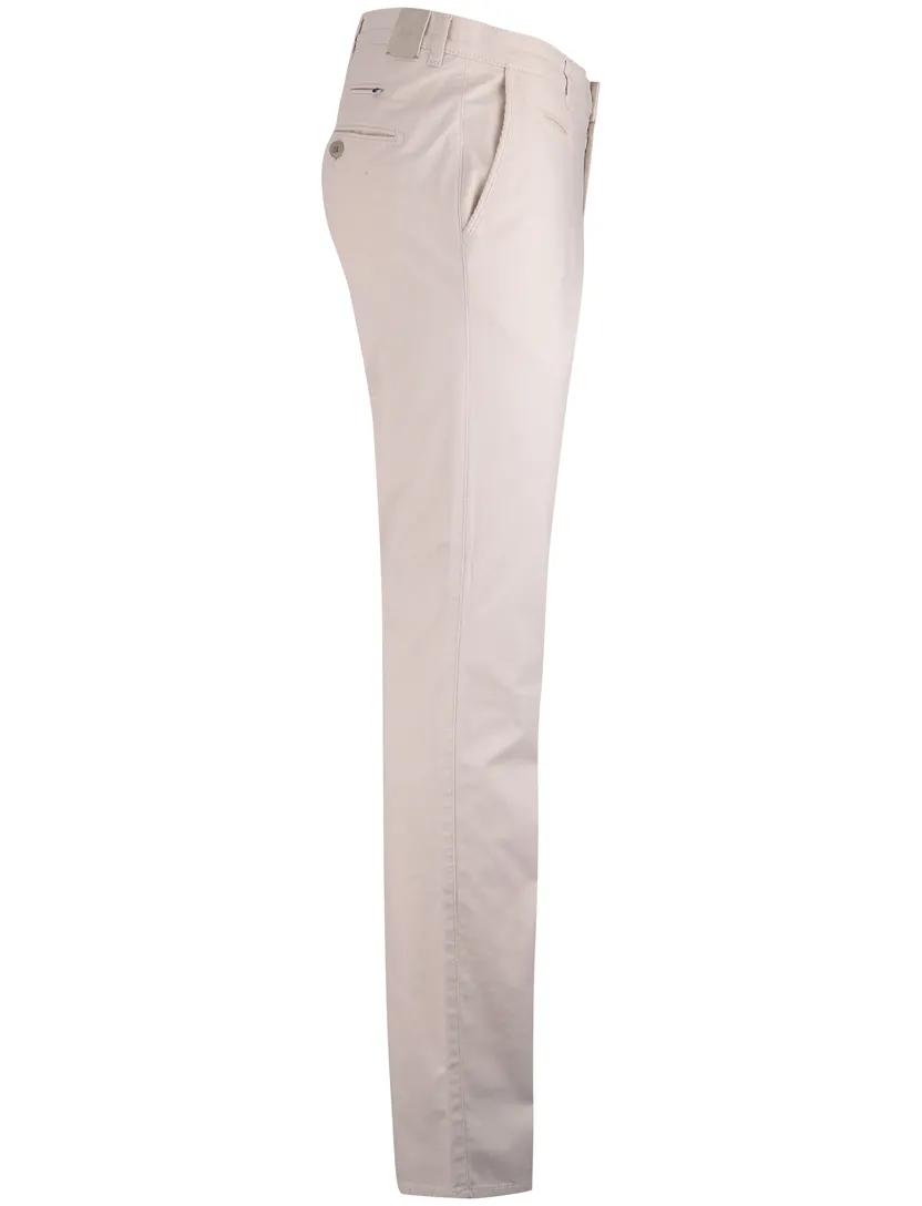 Pantalon chino Brax Fabio wijde fit beige