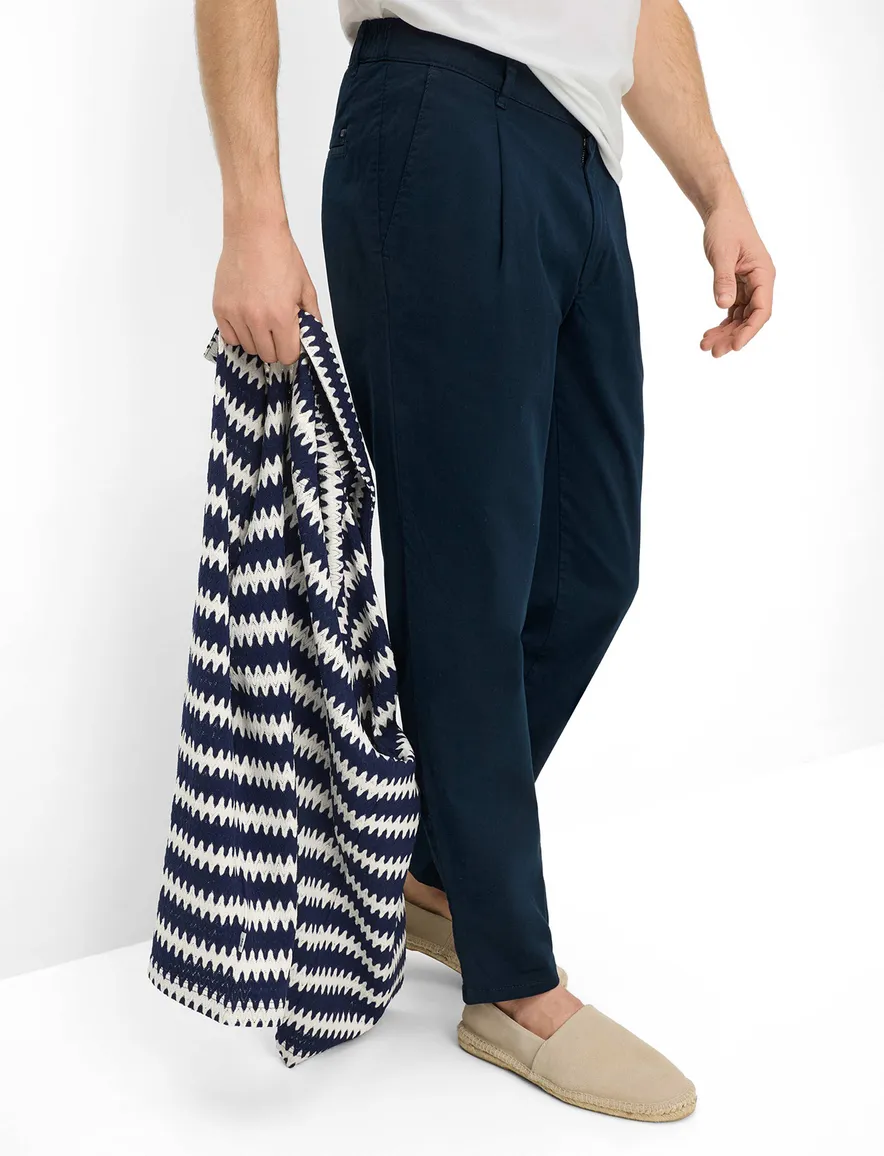 Brax Chuck 5- pocket broek donkerblauw