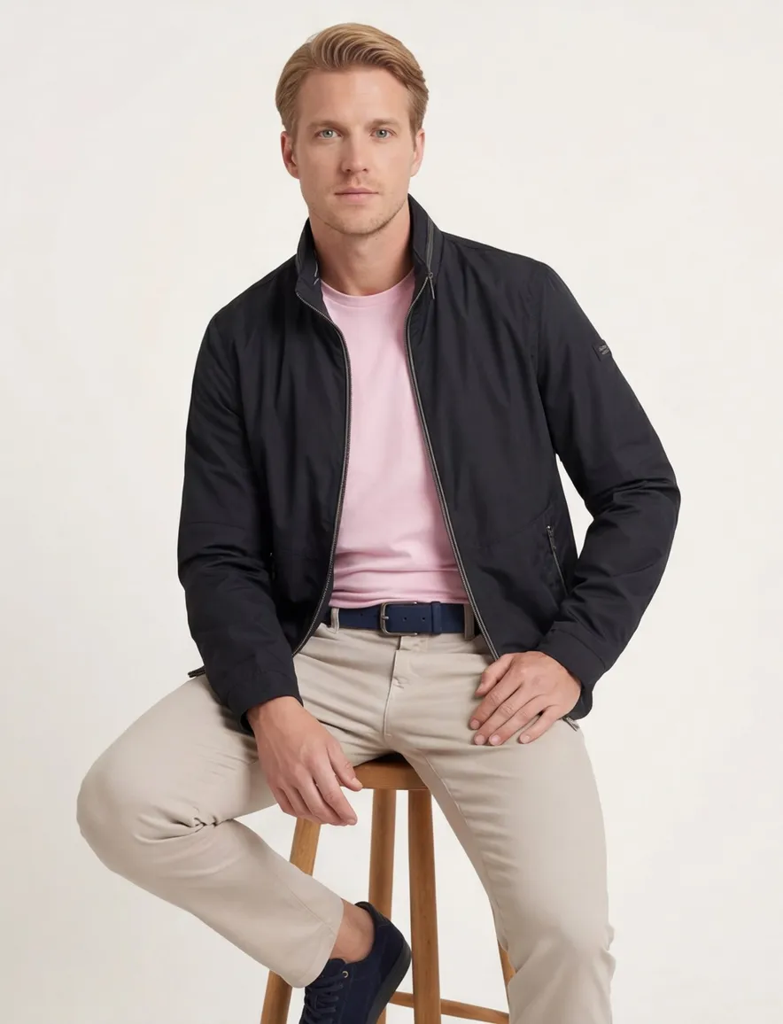 Donkerblauw zomerjas Bugatti wijde fit waterafstotend