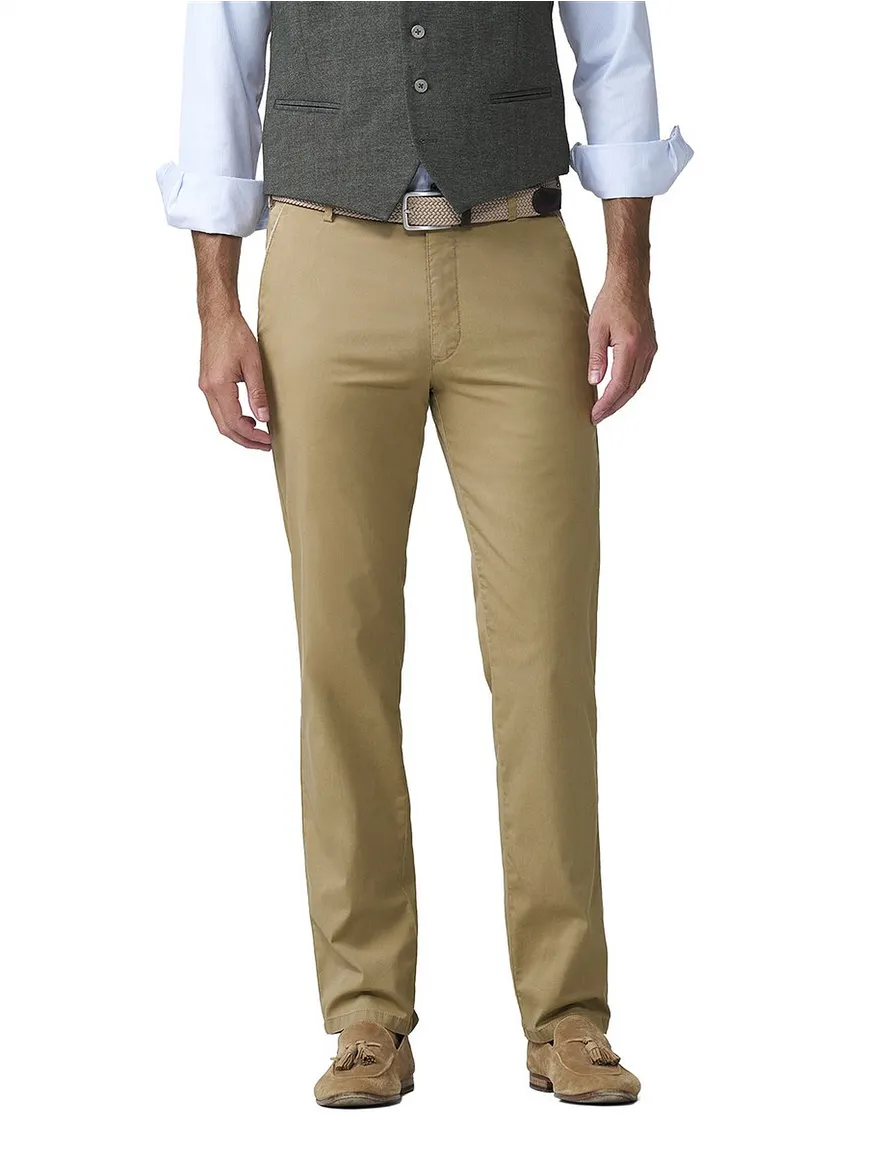 Meyer chino camel flat front New York effen