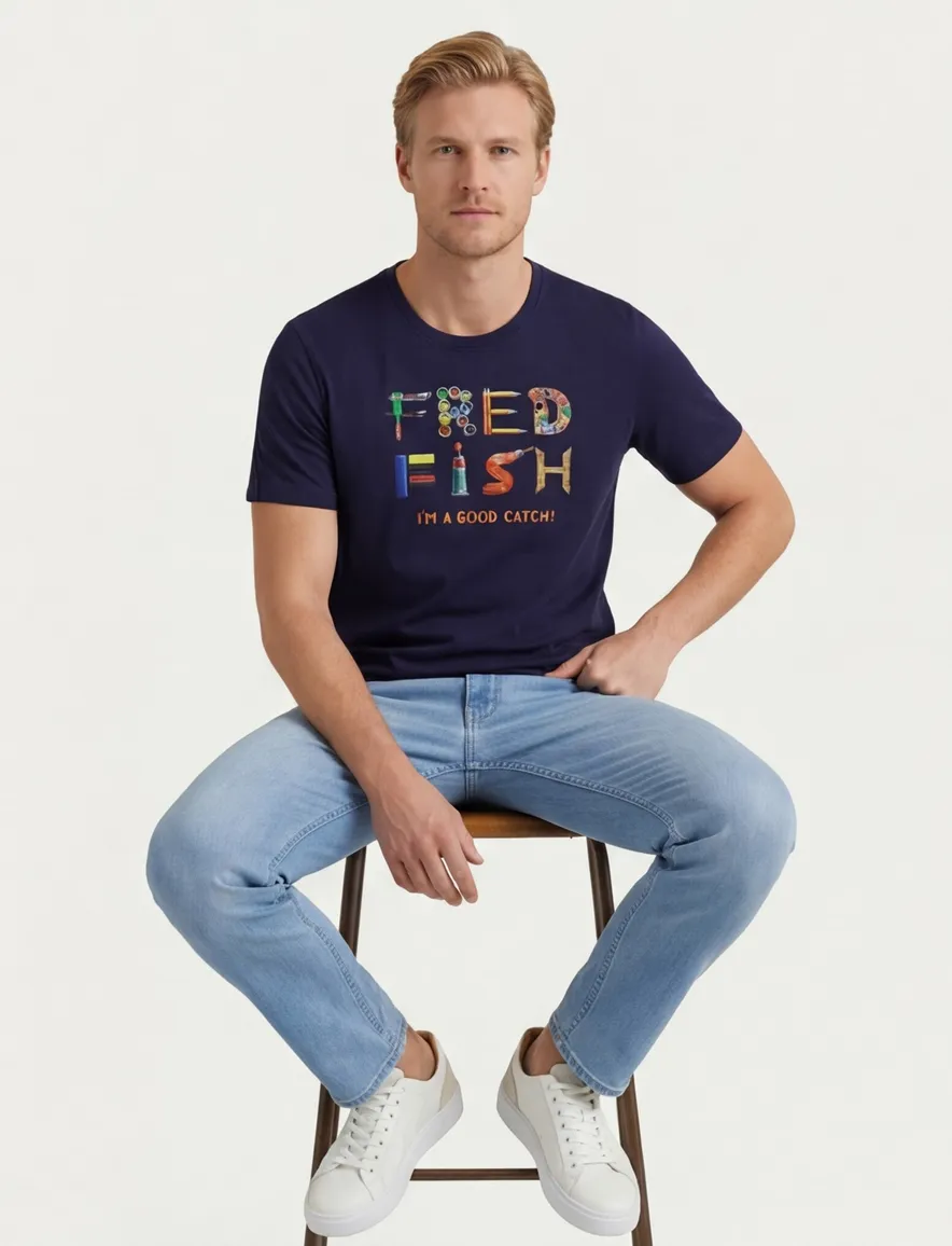 A Fish Named Fred T-shirt donkerblauw opdruk korte mouw