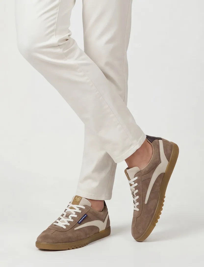Lage sneakers Floris van Bommel bruin
