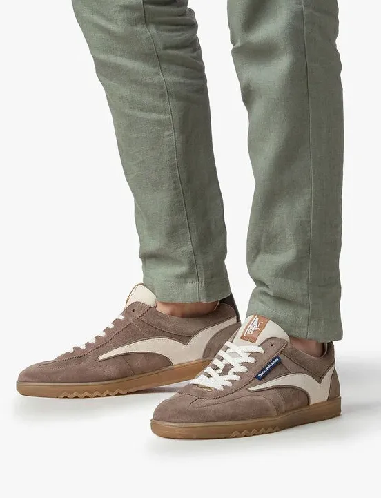 Lage sneakers Floris van Bommel bruin