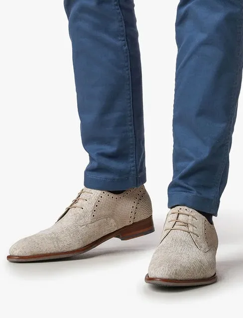 Floris van Bommel beige veterschoenen
