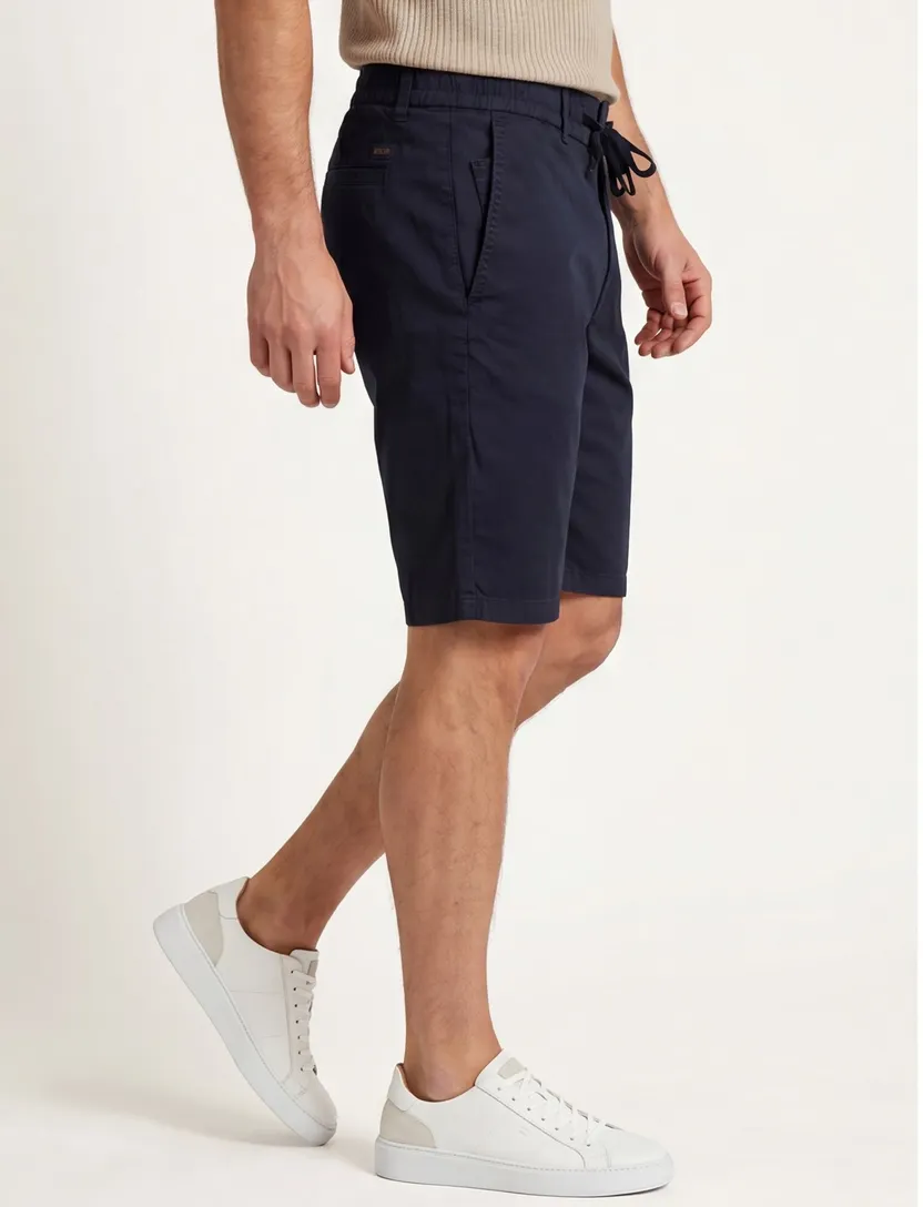 Donkerblauw korte broek BOSS Orange Tapered Fit elastische band