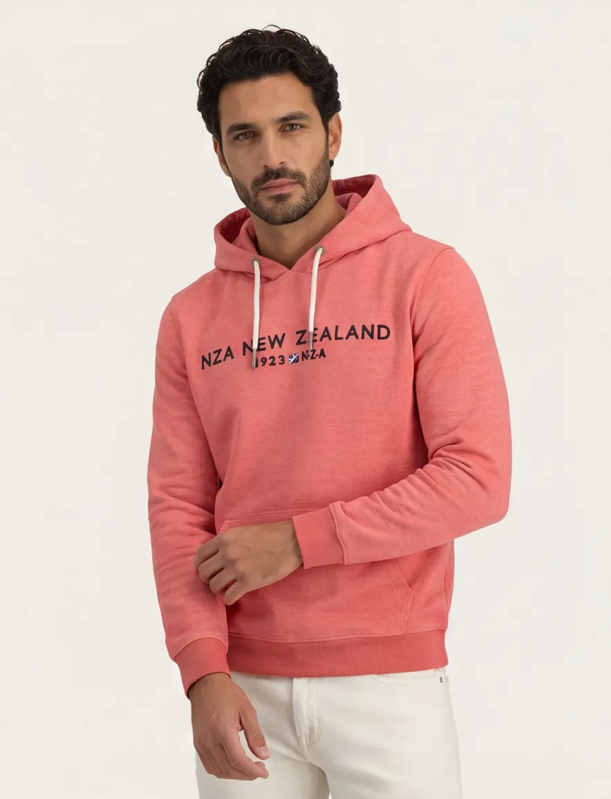 roze hoodie New Zealand merk tekst