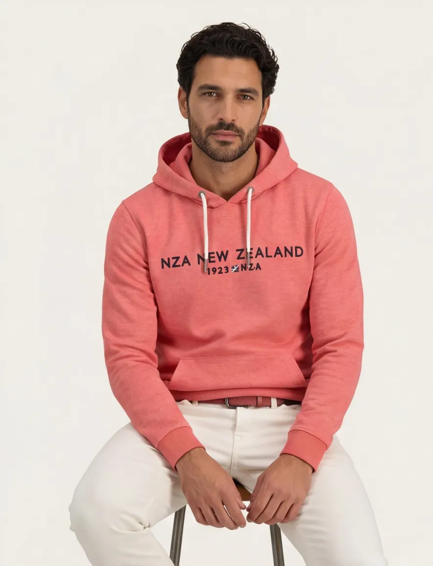 roze hoodie New Zealand merk tekst