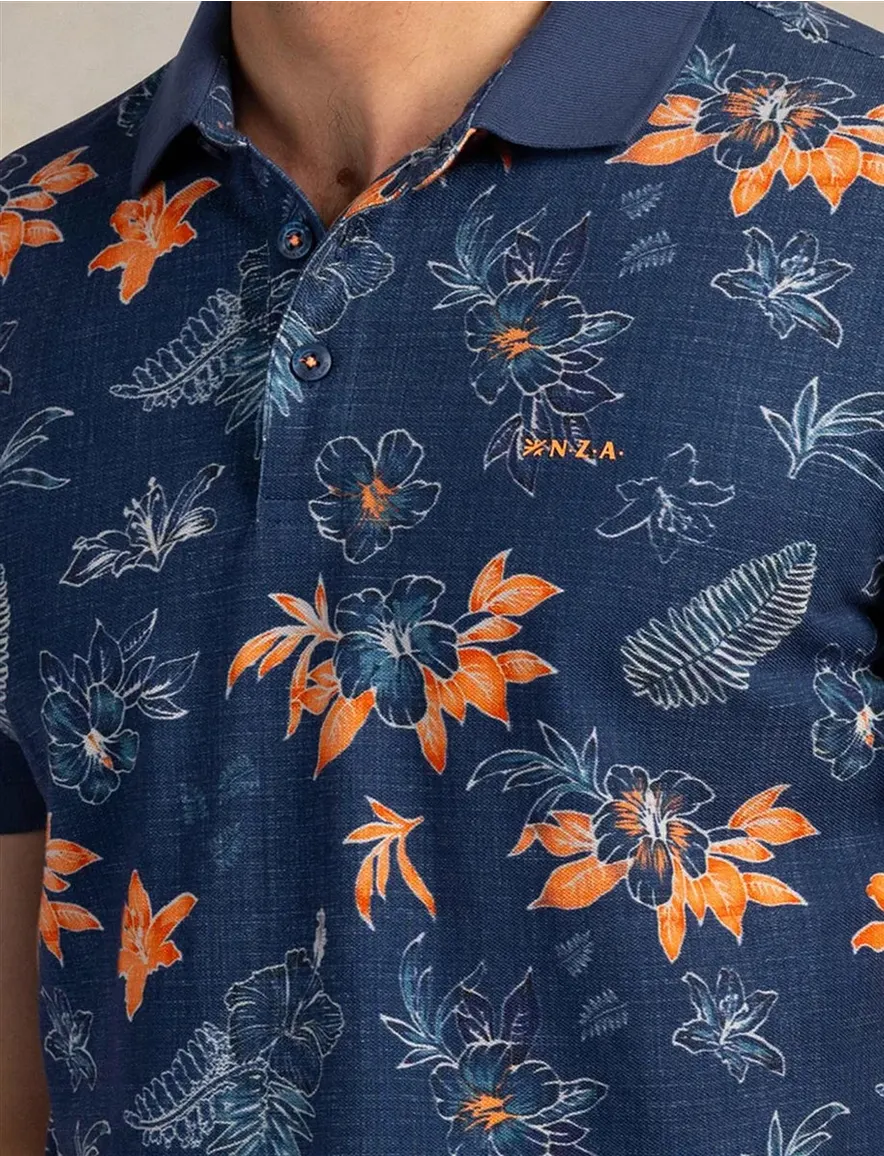 Donkerblauwe poloshirt New Zealand oranje bloemen print