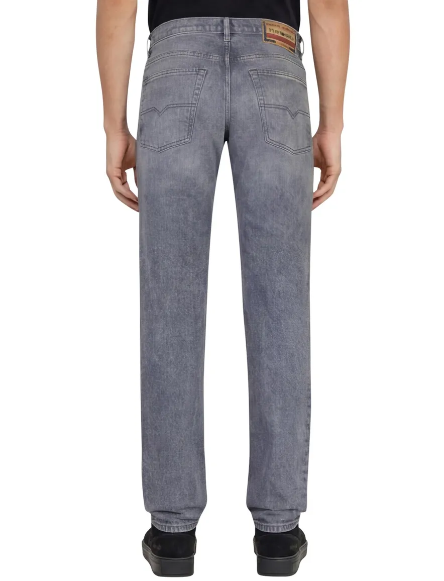 grijze wassing jeans Diesel 2023 D-Finitive