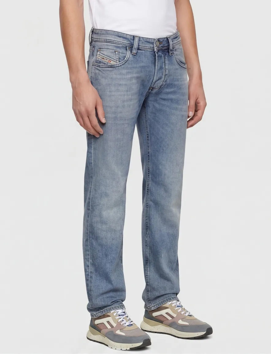 blauwe jeans Diesel 1985 Larkee normale fit