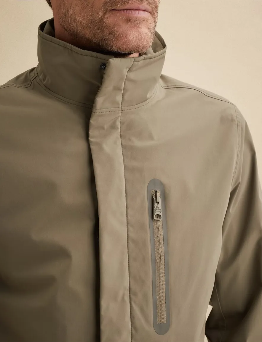 Vanguard tussenjas met waterafstotende buitenstof in beige