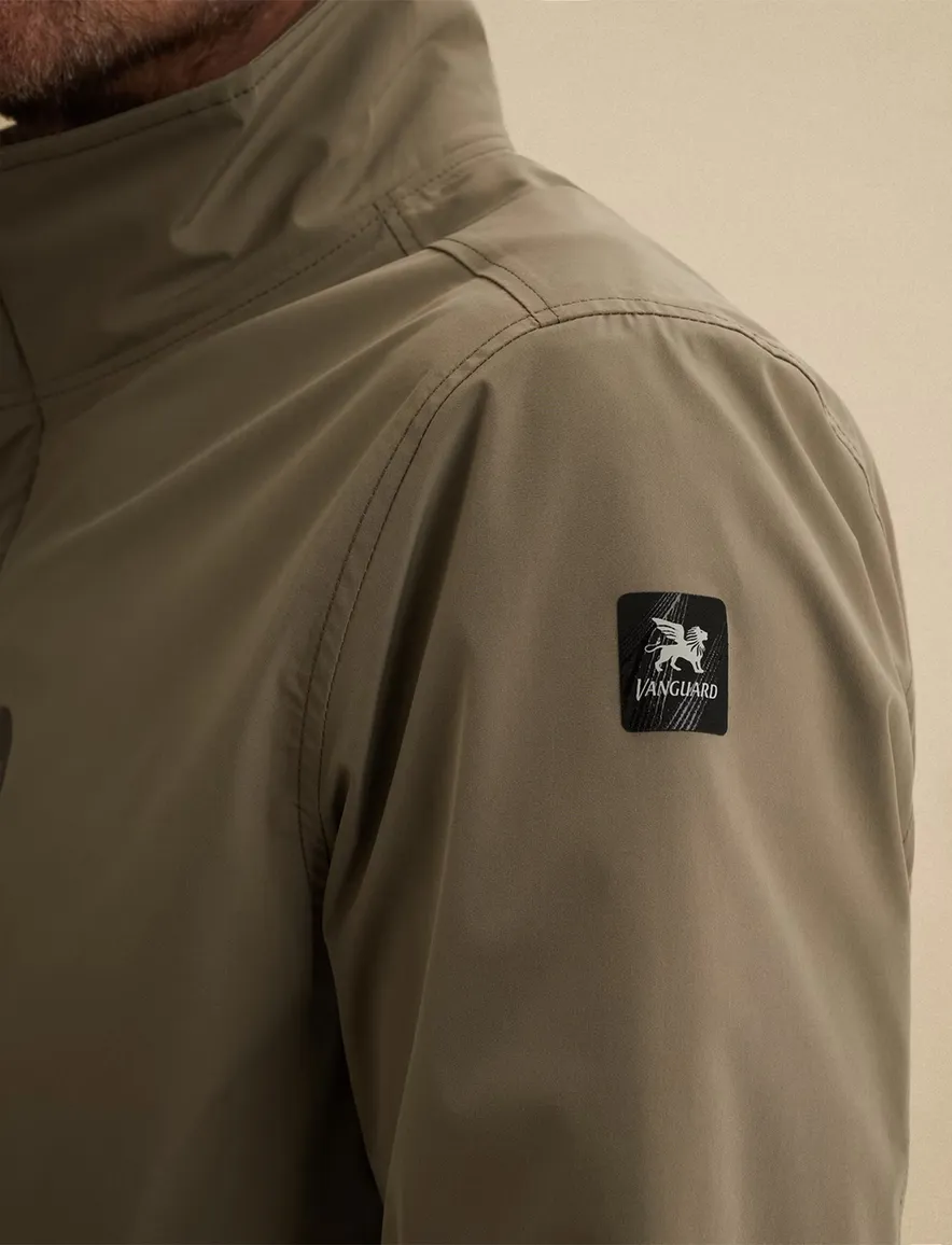 Vanguard tussenjas met waterafstotende buitenstof in beige