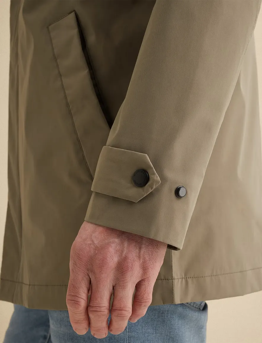 Vanguard tussenjas met waterafstotende buitenstof in beige