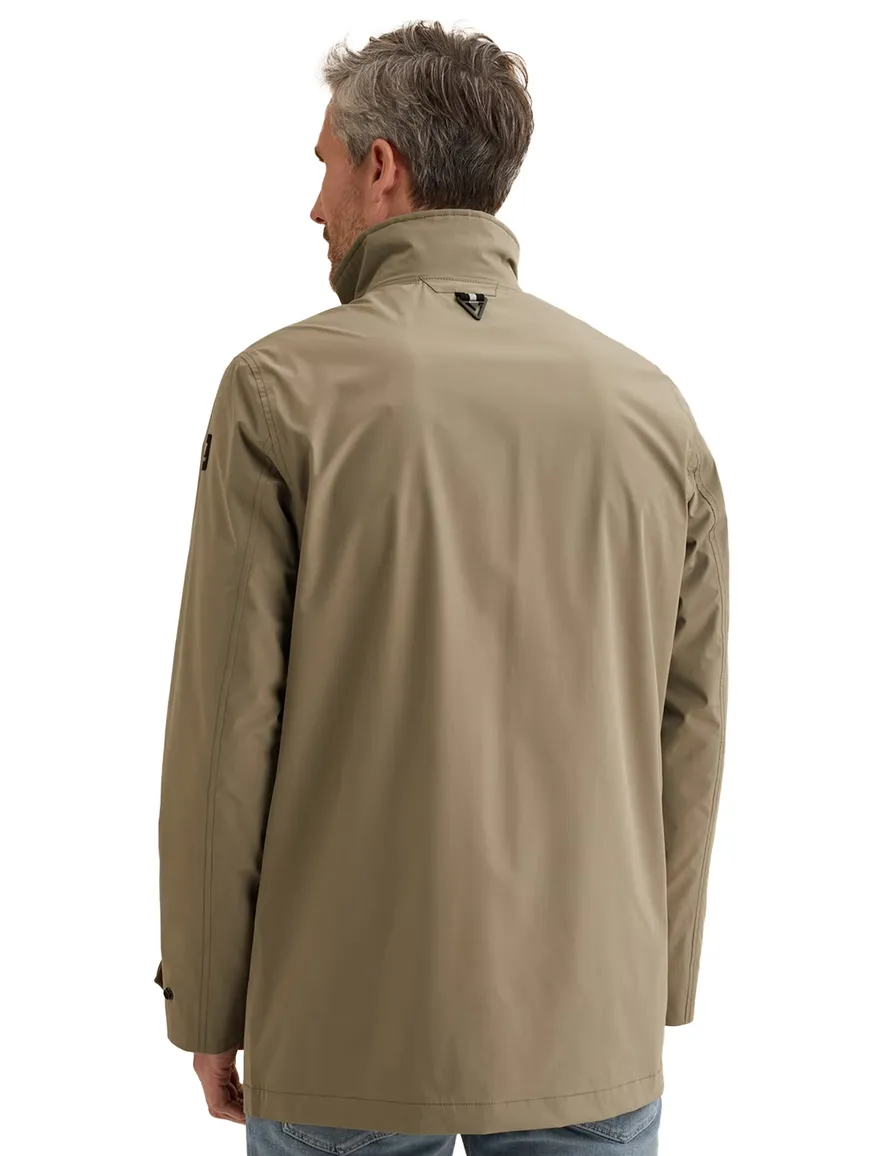 Vanguard tussenjas met waterafstotende buitenstof in beige