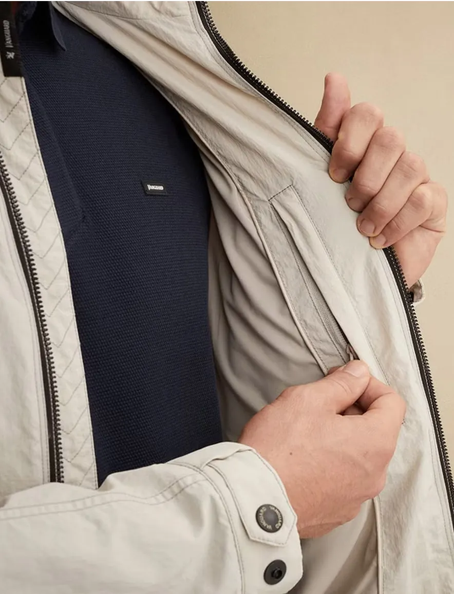 Vanguard tussenjas wit normale fit