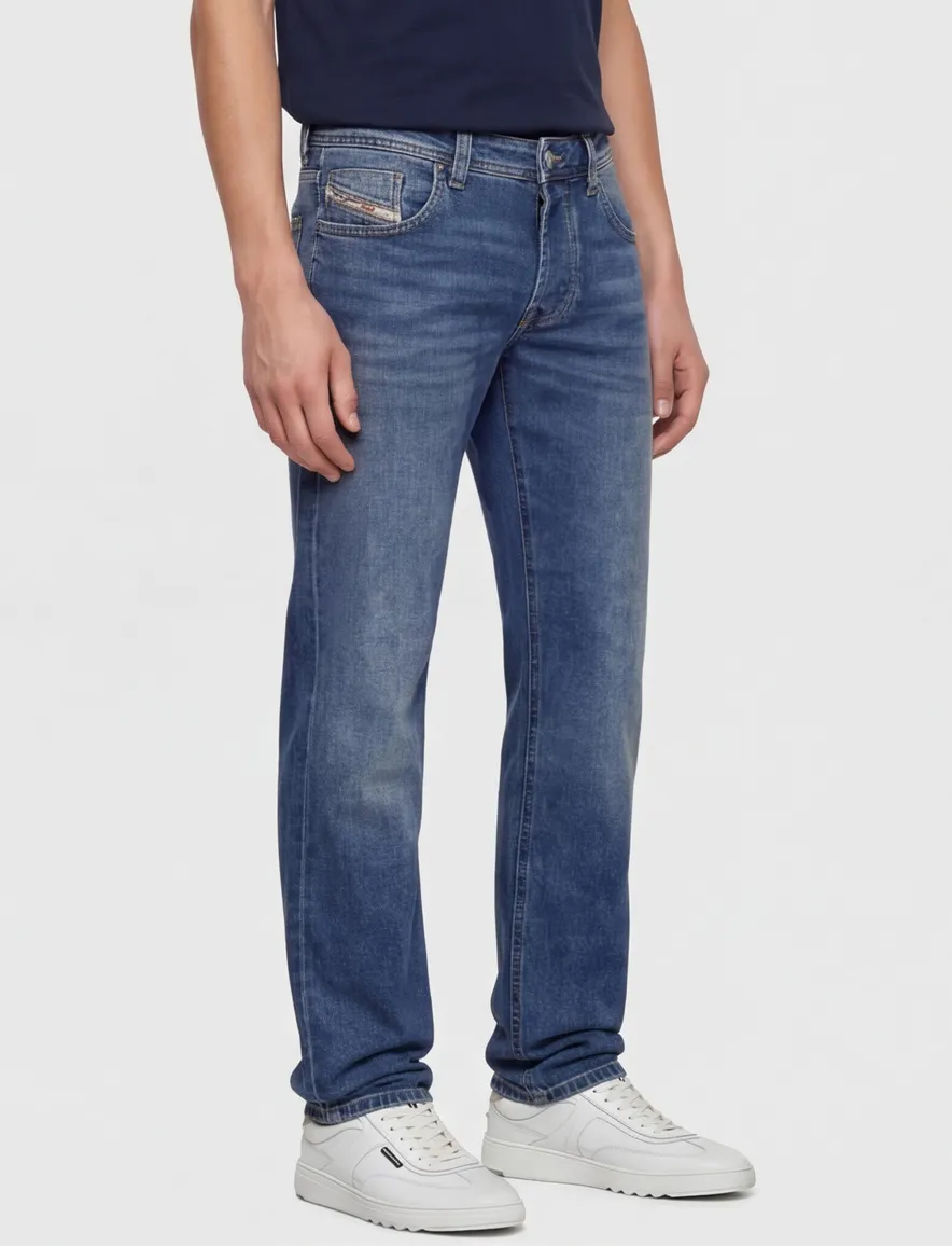donkerblauwe jeans Diesel 1985 Larkee spijker normale fit