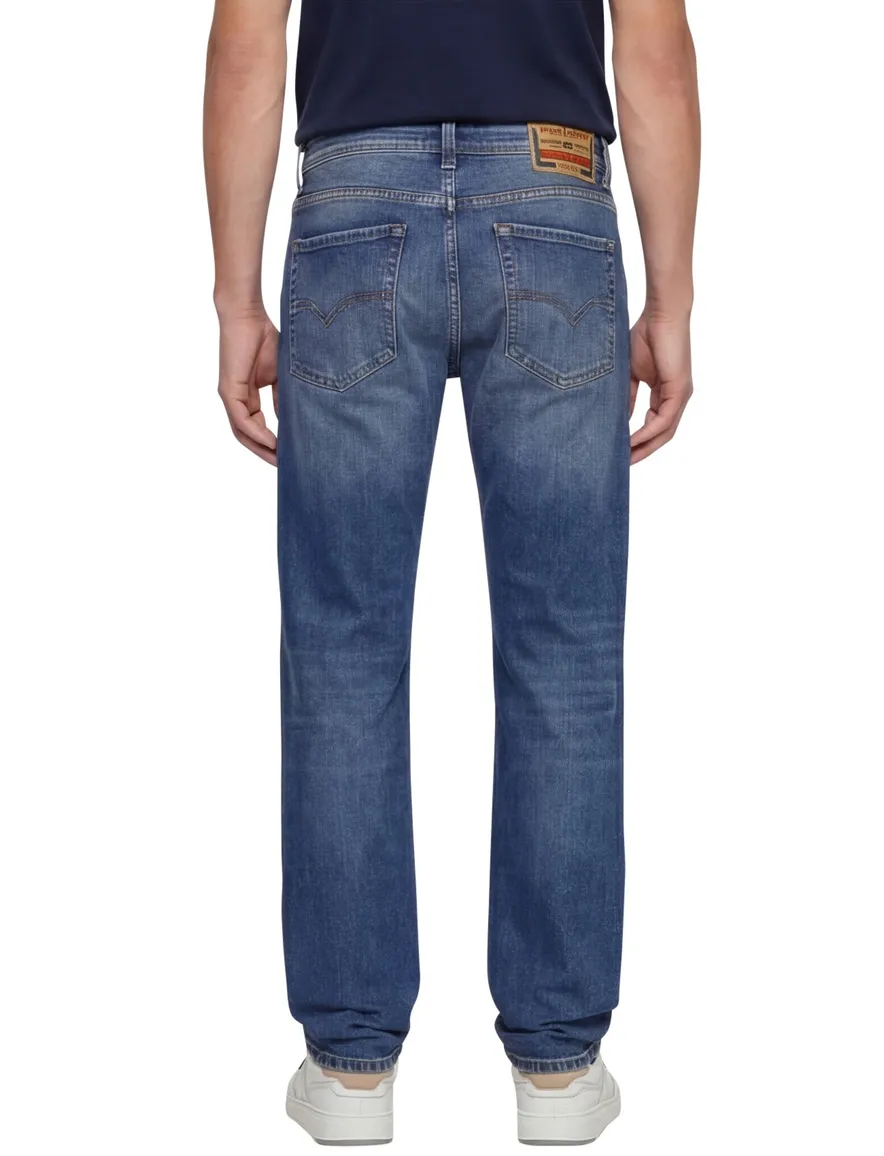 donkerblauwe jeans Diesel 1985 Larkee spijker normale fit
