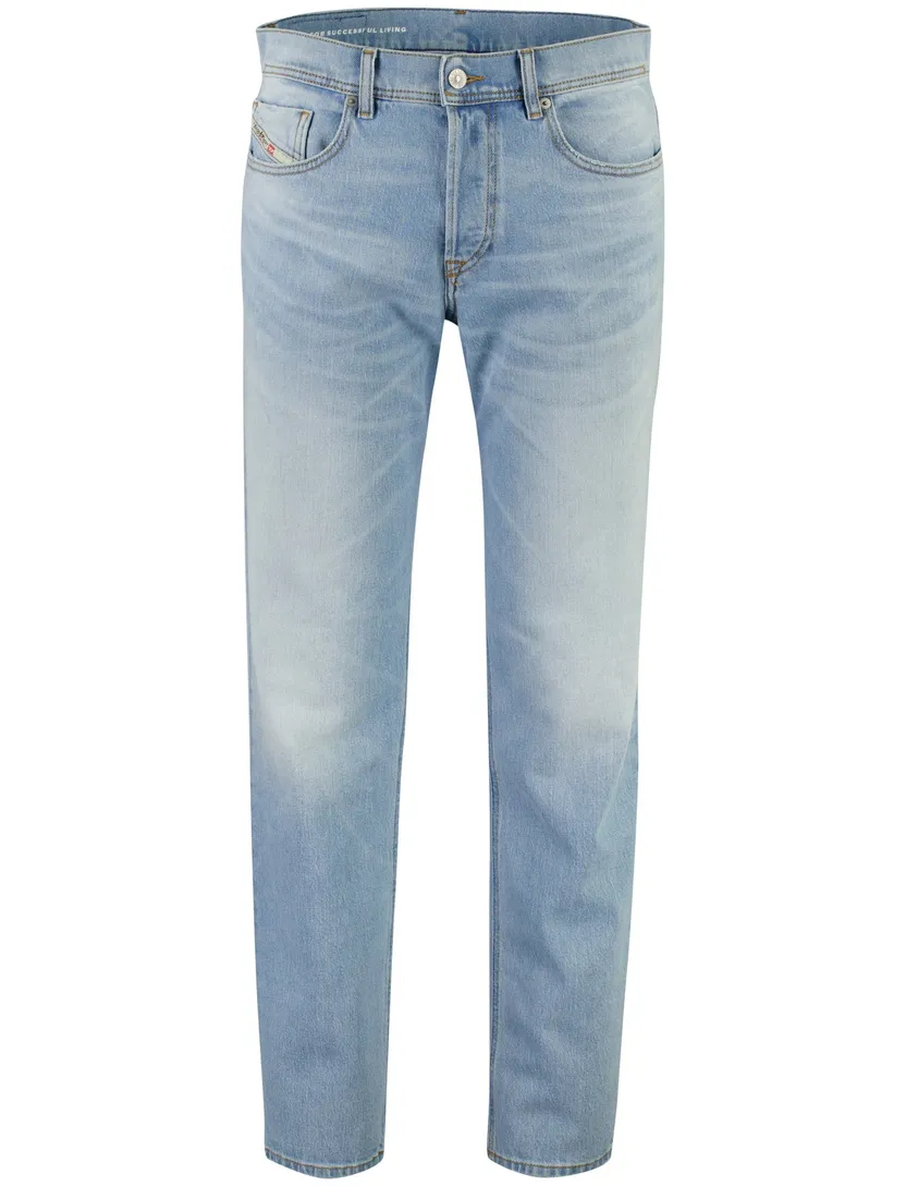 jeans Diesel D-Finitive lichtblauw spijker wijde fit