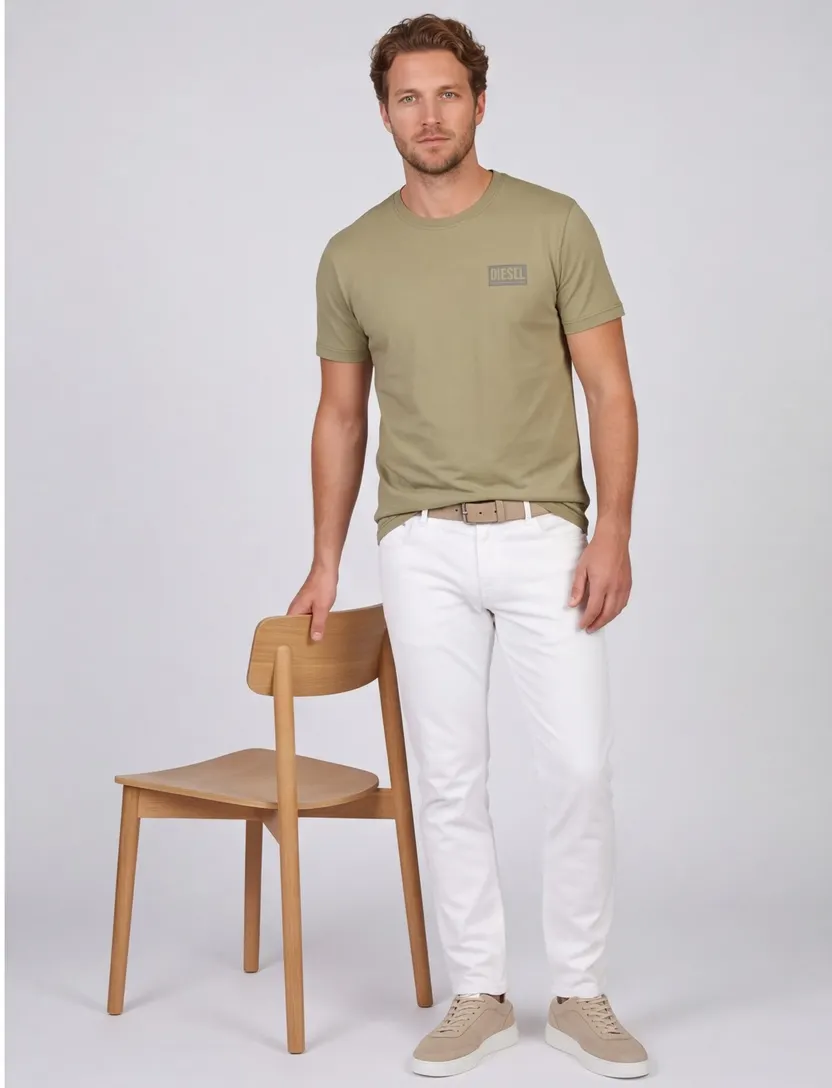 T-shirt Diesel olijfgroen normale fit ronde hals merkje
