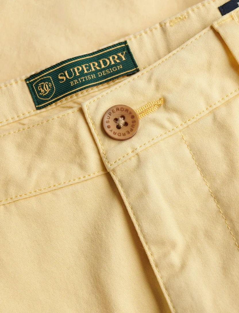 Shorts Superdry chino geel