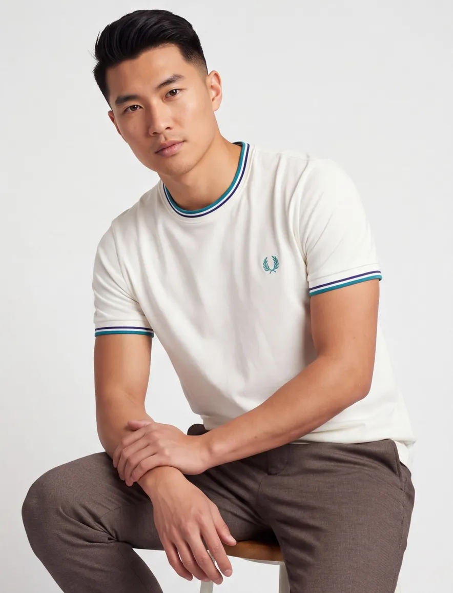 Fred Perry T-shirt sbeige met groen en hals
