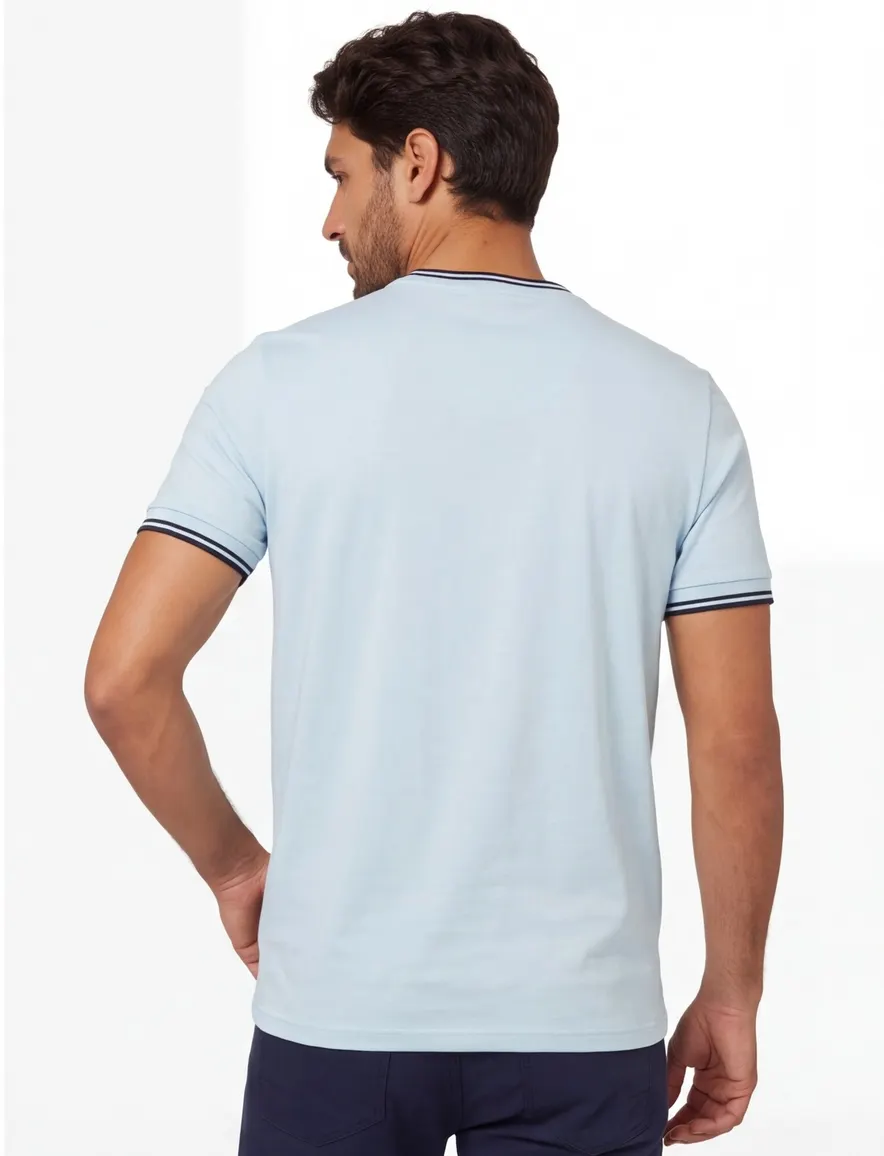 Fred Perry T-shirt lichtblauw zwart rand