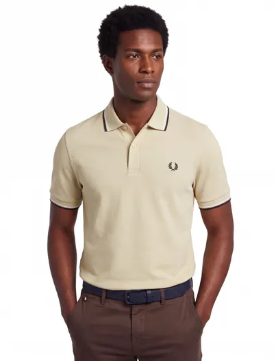 Fred Perry Poloshirt 2-knoops pique Fred Perry beige 100% katoen