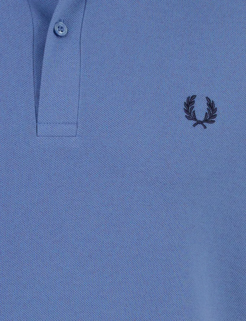 Blauw poloshirt Fred Perry omlijnde mouwen 2-knoops katoen pique