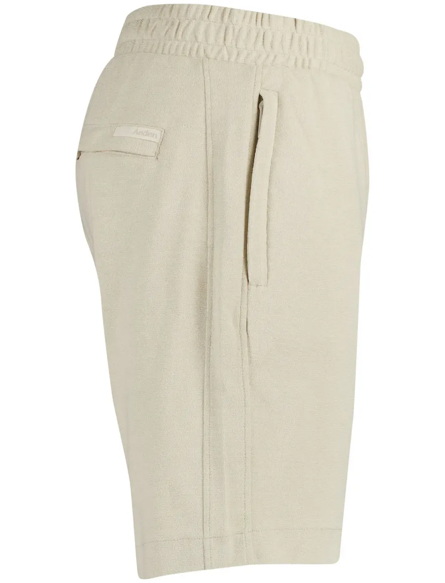 Aeden short beige