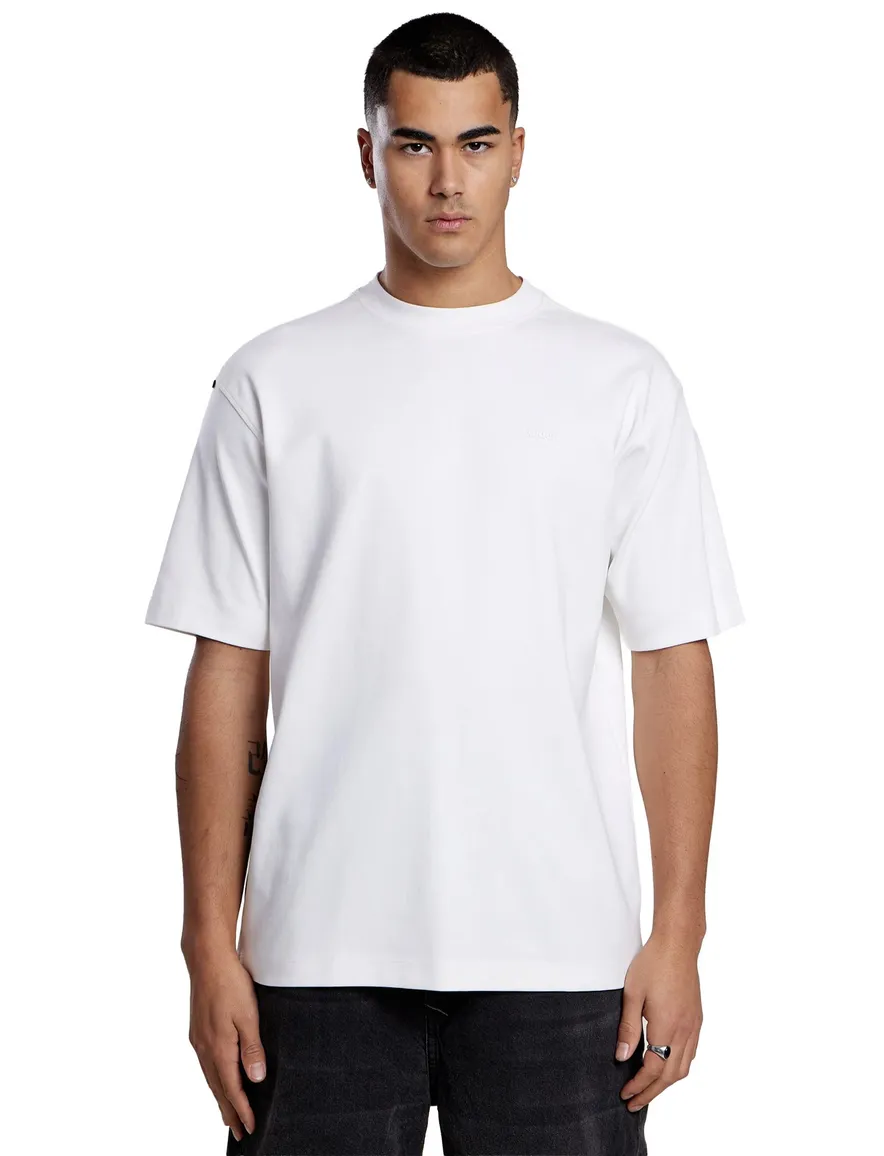 Aeden Orzian t-shirt off white ronde hals backprint