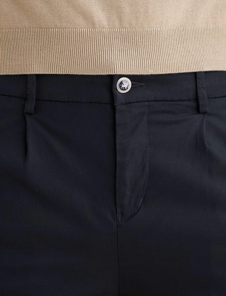 Vanguard V35 relaxed chino stretch
