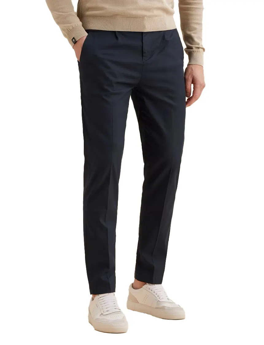 Vanguard V35 relaxed chino stretch