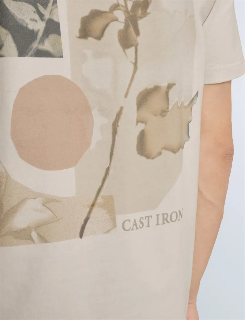 T-shirt Cast Iron beige met opdruk