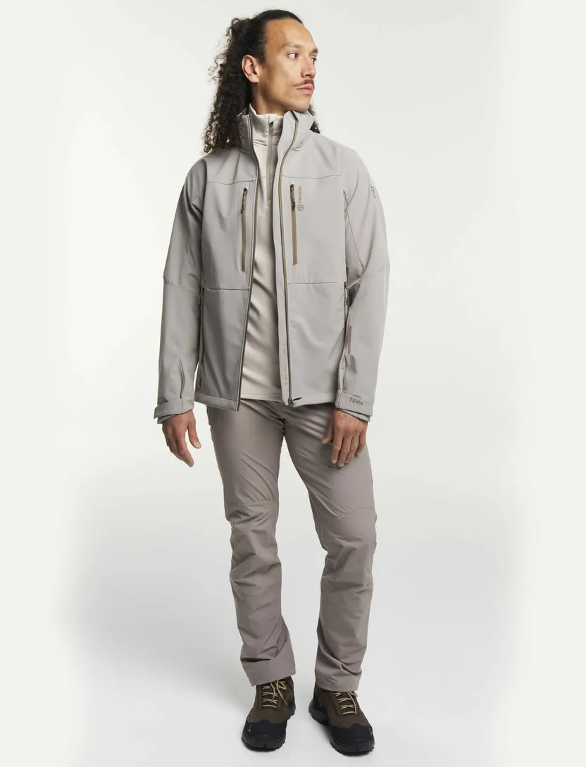 Softshell jas Tenson beige waterafstotend met borstzakken