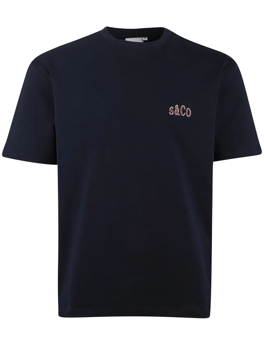 Donkerblauw T-shirt Supply & Co met backprint rode letters