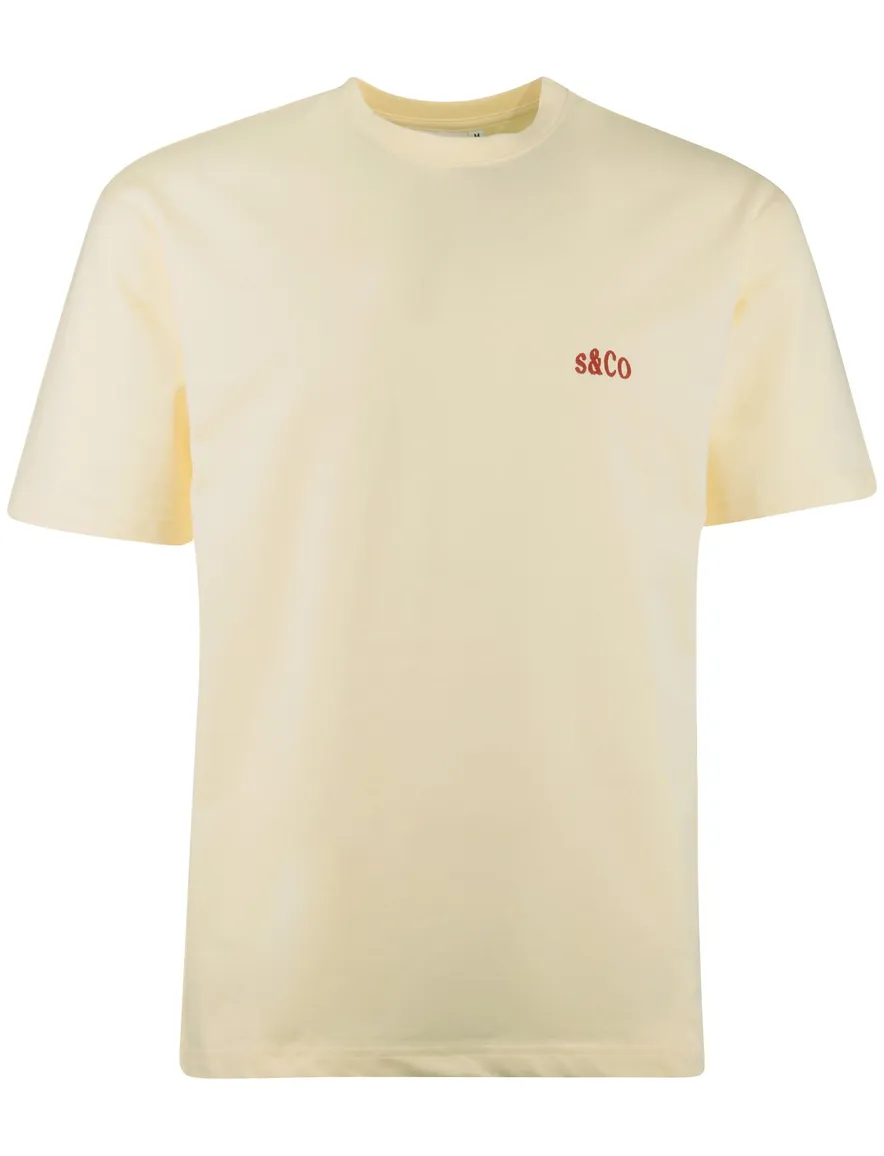 Supply & Co T-shirt licht geel met rode backprint sunday fruit