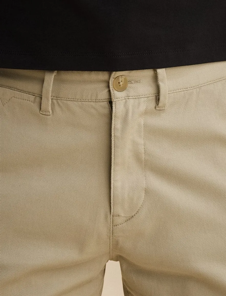 Shorts Vanguard beige slim fit