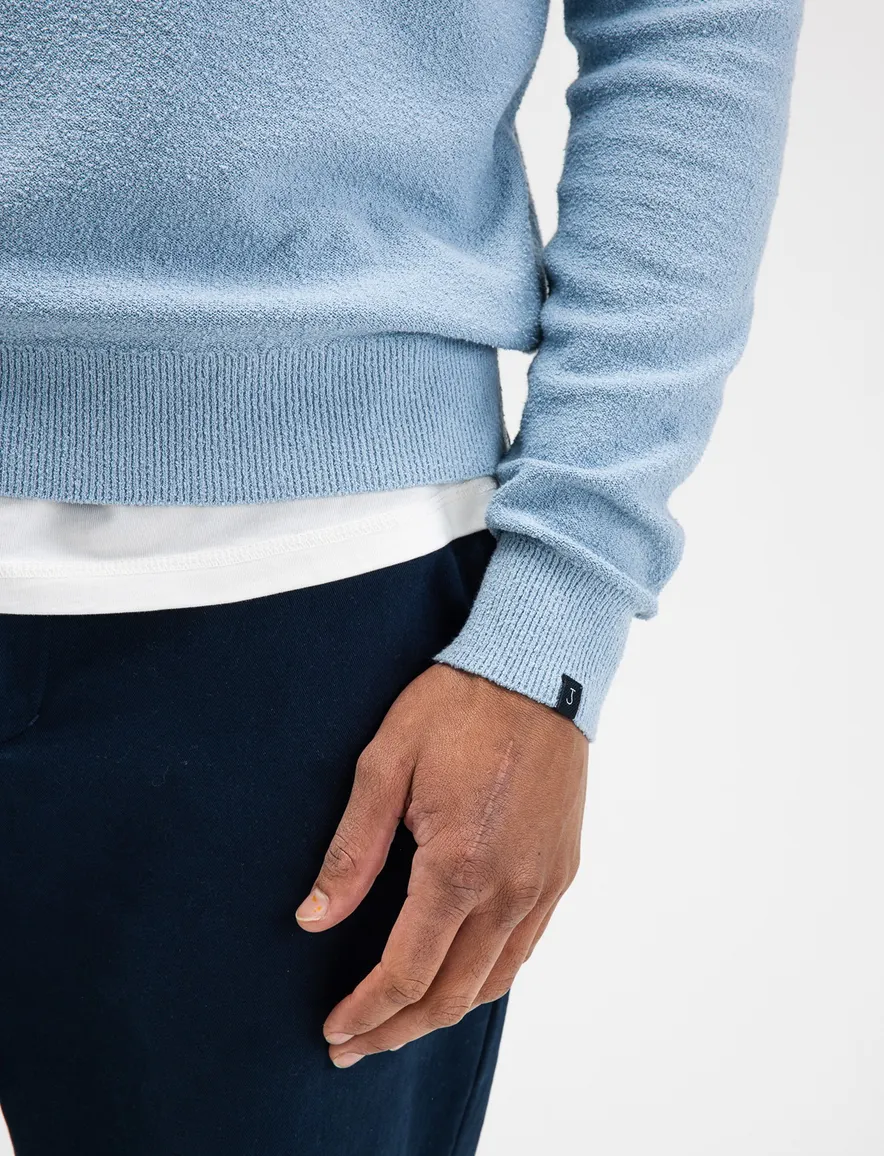Butcher of Blue polo v-hals lichtblauw gebreid