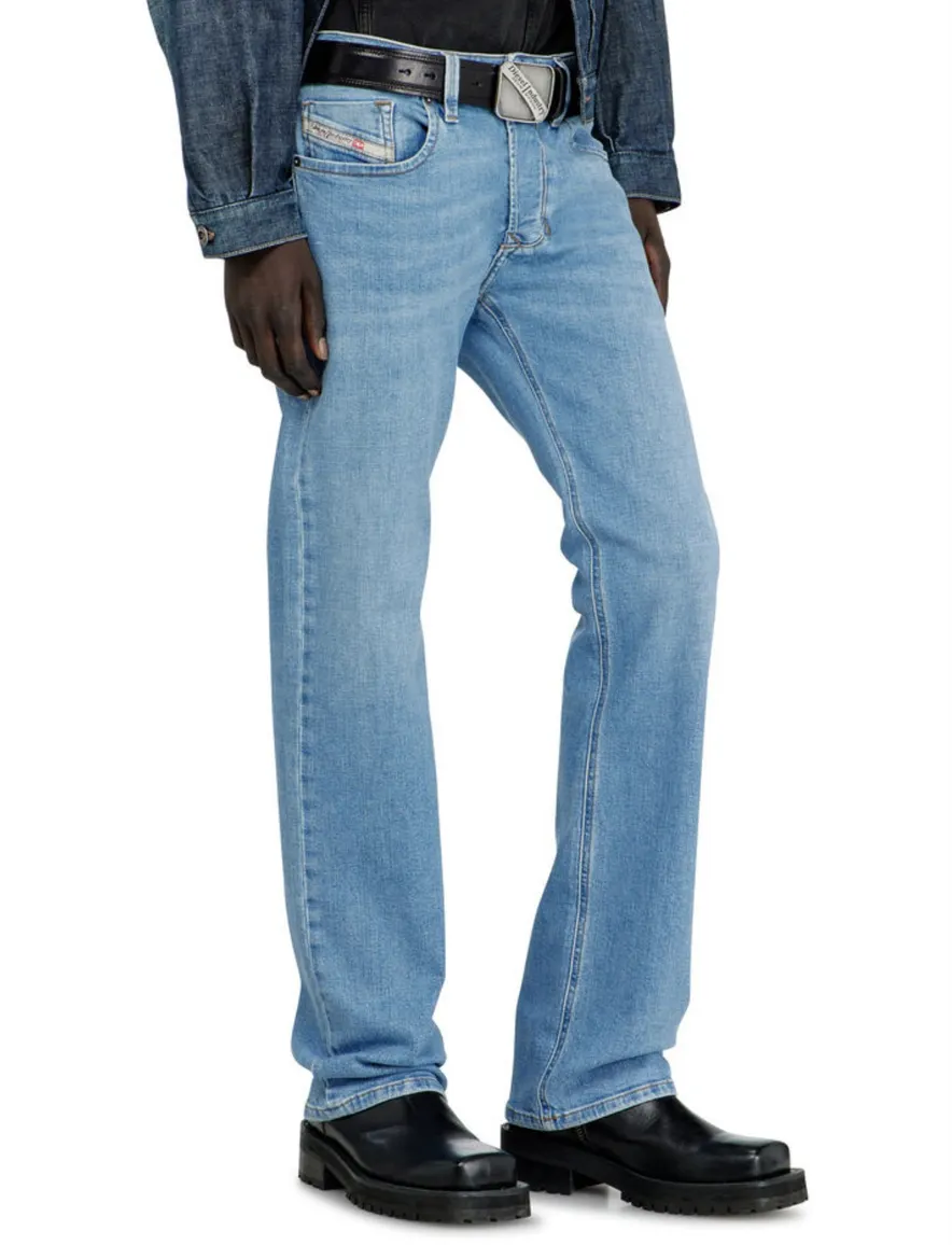 Diesel jeans lichtblauw regular fit larkee